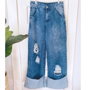 Momokrom Wide Leg Cuffed Jeans